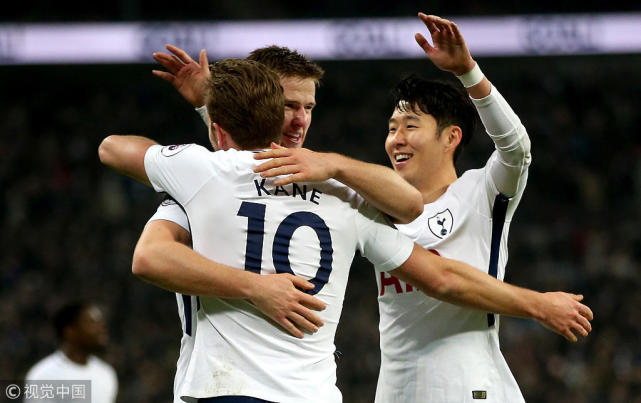  孙兴慜造三球热刺逆转埃弗顿  